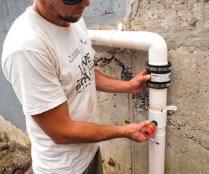 Build-a-rainwater-system-Step-4b-300-x-250-GI02