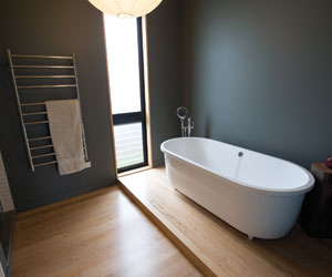GI-12-Warm-house-warm-heart-Bathroom-300x250