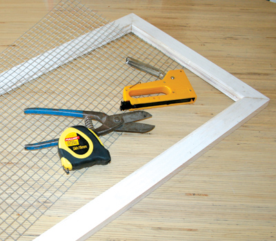 GI-9-Make-a-jewellery-hanger-Youll-need-400x350