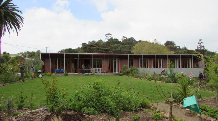 Waiheke-Island-eco-homes-728x405