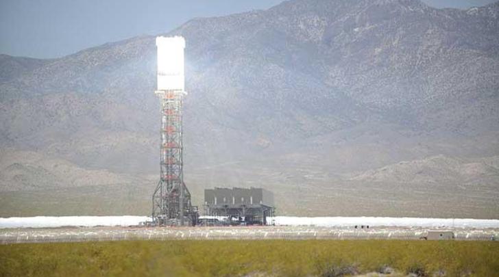 GI-9-Giant-mirrors-power-140,000-homes-700x400