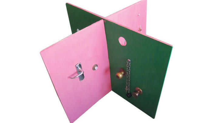 Make-a-children's-activity-centre-GI04